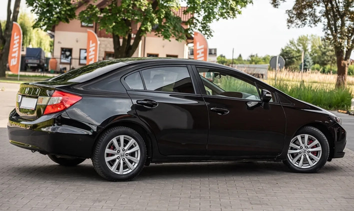 Honda Civic cena 39700 przebieg: 110000, rok produkcji 2012 z Sędziszów Małopolski małe 326